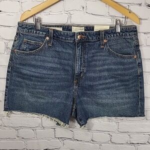 Universal Thread Shorts Womens 14 /32R Vintage Stretch Denim Midi Jean Cut-Offs